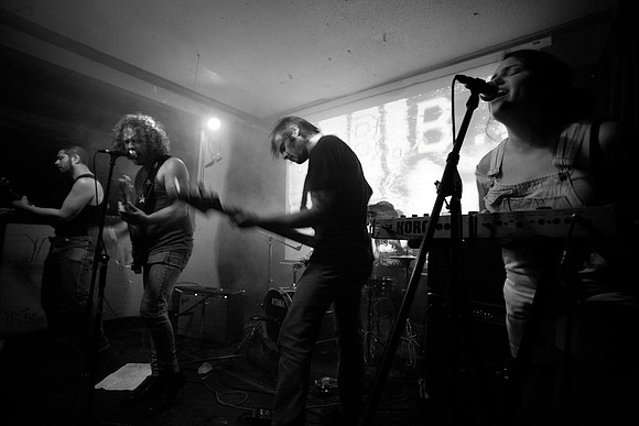 Mac Blackout Band