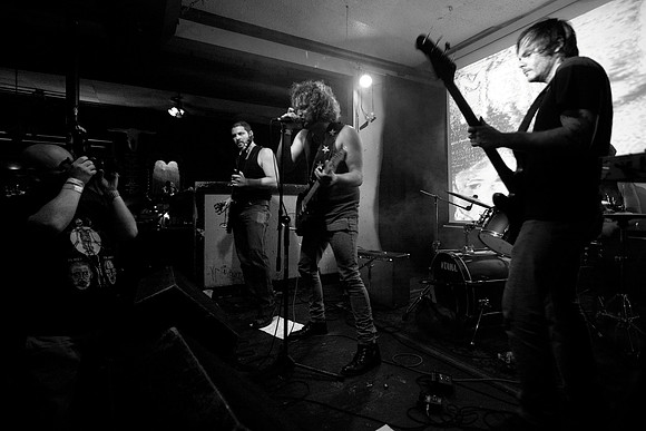 Mac Blackout Band