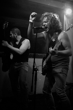 Mac Blackout Band