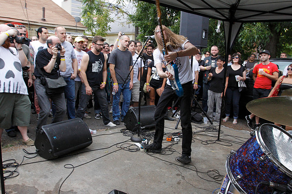 Gonerfest 9 : the Hussy