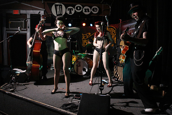 Big John Bates & the Voodoo Dollz