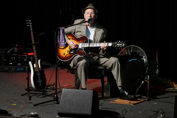 Marshall Crenshaw