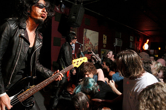Guitar Wolf