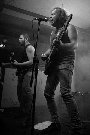 Mac Blackout Band