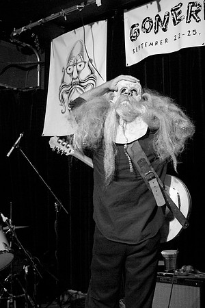 Gonerefest 8: The (Aqua)Fuzz