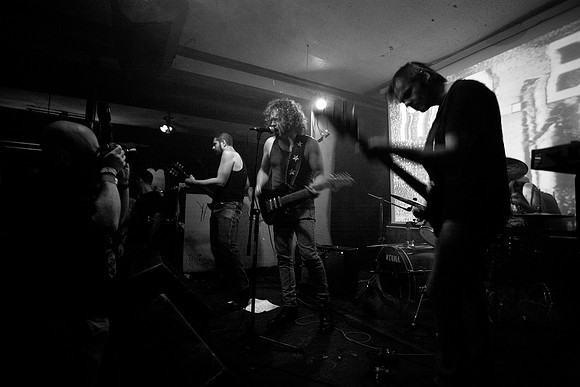 Mac Blackout Band