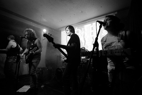 Mac Blackout Band