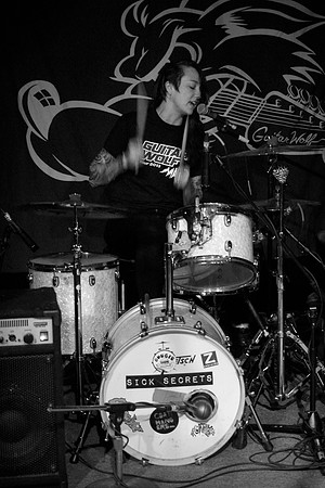 The Coathangers